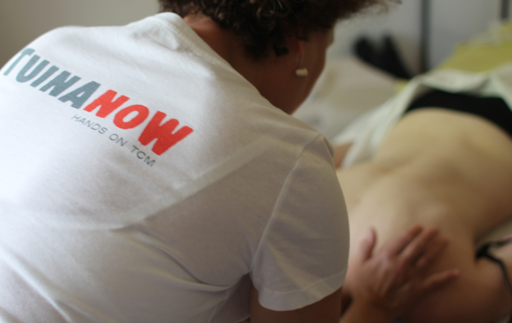 TUINA Behandlung Massage